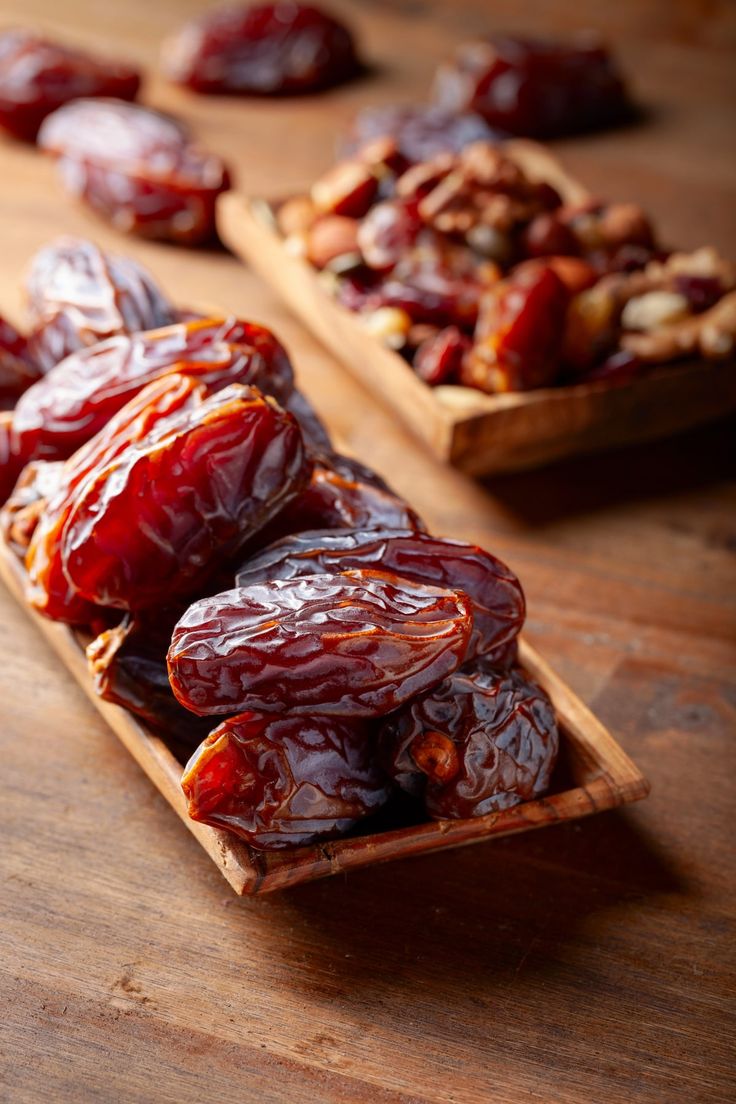MEDJOOL DATES (KAJOOR)